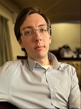 <span>Автор</span> <br />и&nbsp;ментор курса